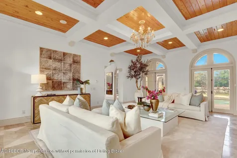 201 Via Bellaria Palm Beach FL 33480