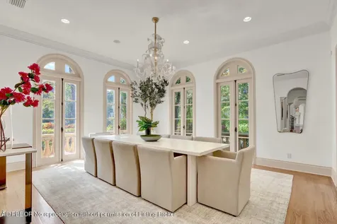 201 Via Bellaria Palm Beach FL 33480