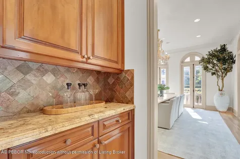 201 Via Bellaria Palm Beach FL 33480