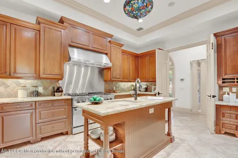 201 Via Bellaria Palm Beach FL 33480