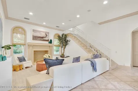 201 Via Bellaria Palm Beach FL 33480