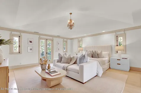 201 Via Bellaria Palm Beach FL 33480