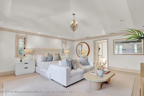 201 Via Bellaria Palm Beach FL 33480