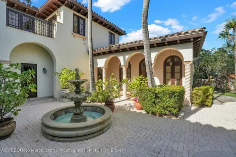 201 Via Bellaria Palm Beach FL 33480