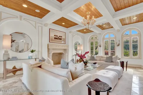 201 Via Bellaria Palm Beach FL 33480