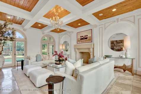 201 Via Bellaria Palm Beach FL 33480