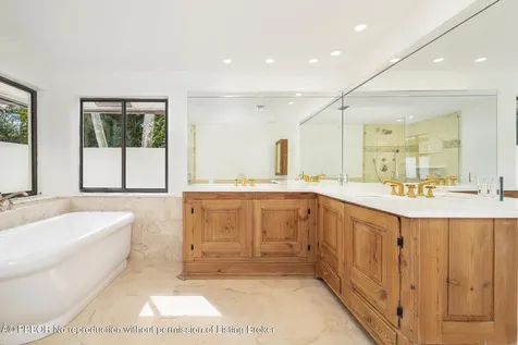 6725 Katherine Road West Palm Beach FL 33413