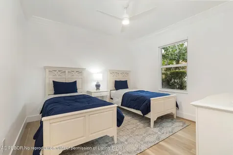 3317 Embassy Drive West Palm Beach FL 33401