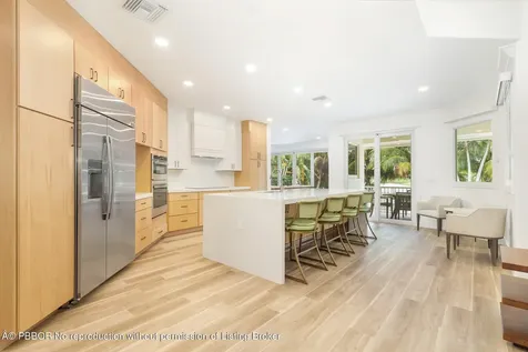 3317 Embassy Drive West Palm Beach FL 33401