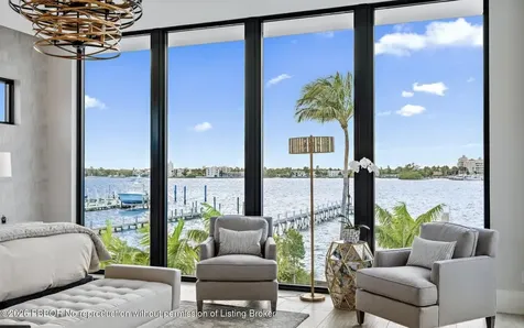 807 N Atlantic Drive Lantana FL 33462