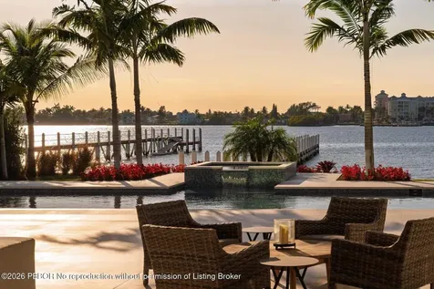 807 N Atlantic Drive Lantana FL 33462