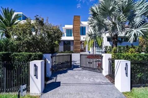 807 N Atlantic Drive Lantana FL 33462