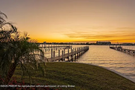807 N Atlantic Drive Lantana FL 33462