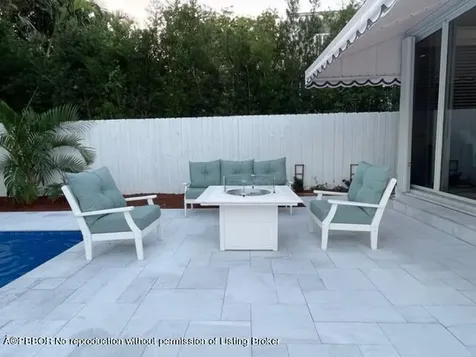 402 Seabreeze Avenue Palm Beach FL 33480