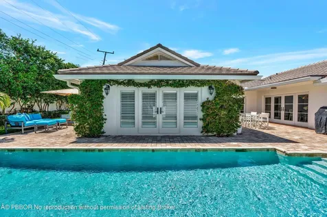 136 Worth Court S West Palm Beach FL 33405