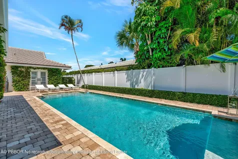 136 Worth Court S West Palm Beach FL 33405