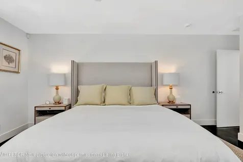 136 Worth Court S West Palm Beach FL 33405