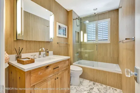 136 Worth Court S West Palm Beach FL 33405