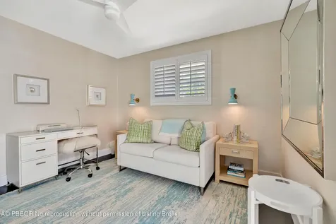 136 Worth Court S West Palm Beach FL 33405