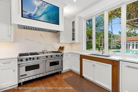 115 Via La Selva Palm Beach FL 33480
