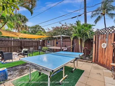 436 38th Street West Palm Beach FL 33407