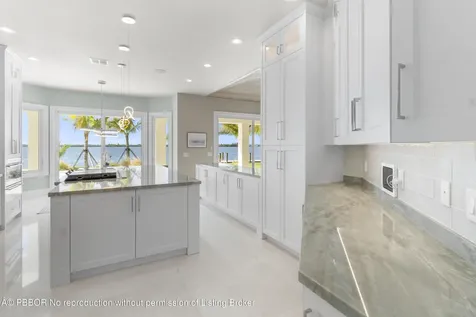 526 Point Lane Vero Beach FL 32963