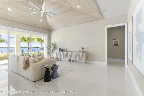 526 Point Lane Vero Beach FL 32963