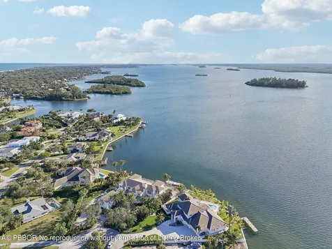526 Point Lane Vero Beach FL 32963
