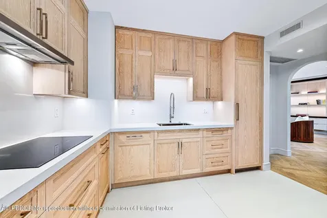 389 S Lake Drive Palm Beach FL 33480