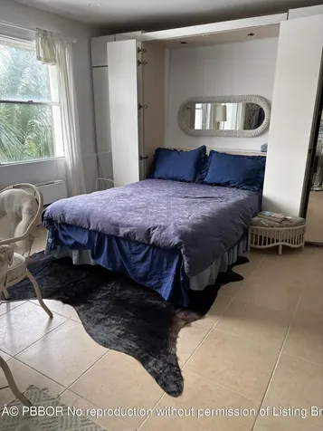 44 Cocoanut Palm Beach FL 33480