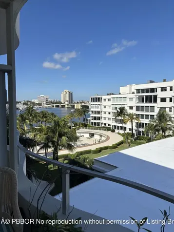 44 Cocoanut Palm Beach FL 33480