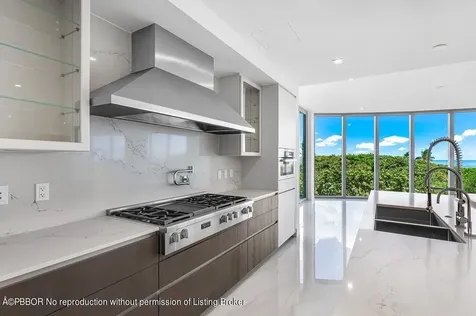 1500 S Beach Road Tequesta FL 33469