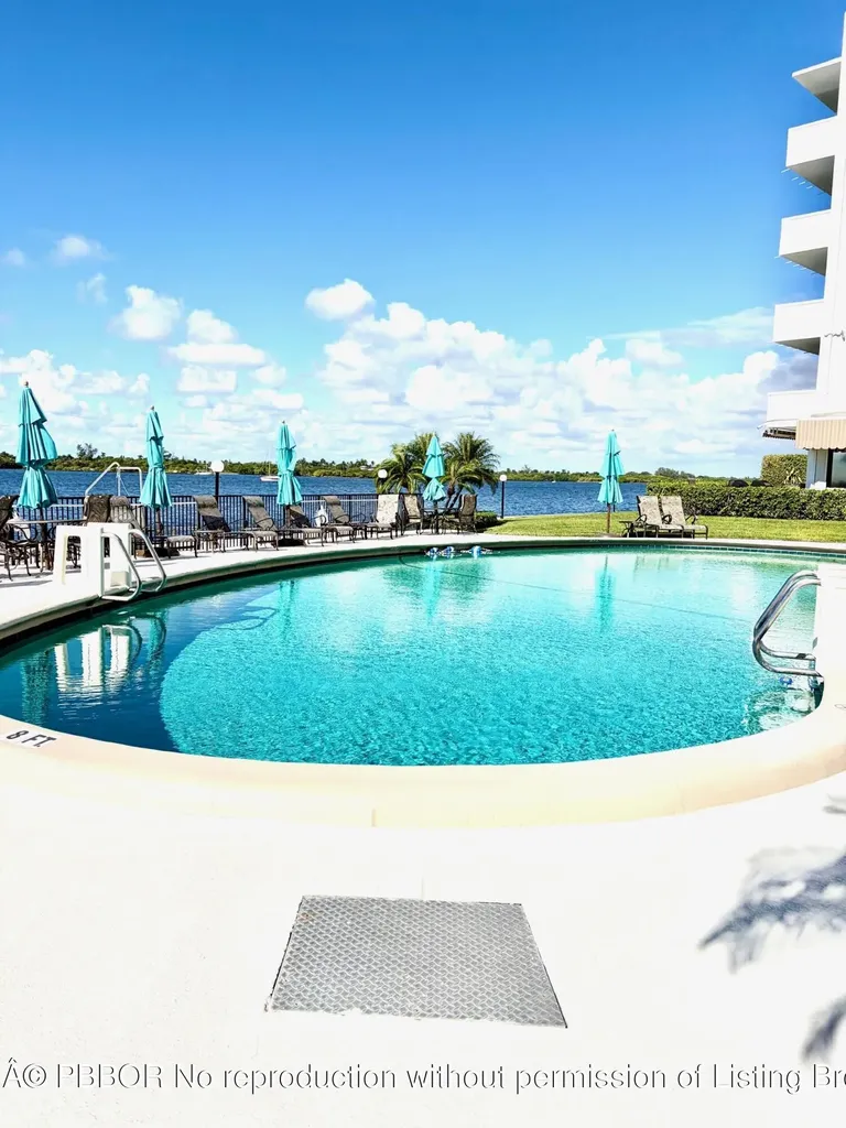2840 S Ocean Boulevard Palm Beach FL 33480