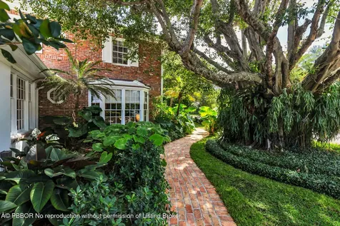 495 N Lake Way Palm Beach FL 33480