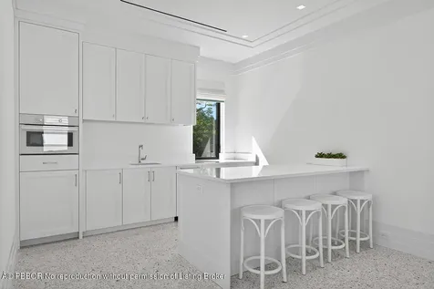 18200 Gardiner Lane Jupiter FL 33458