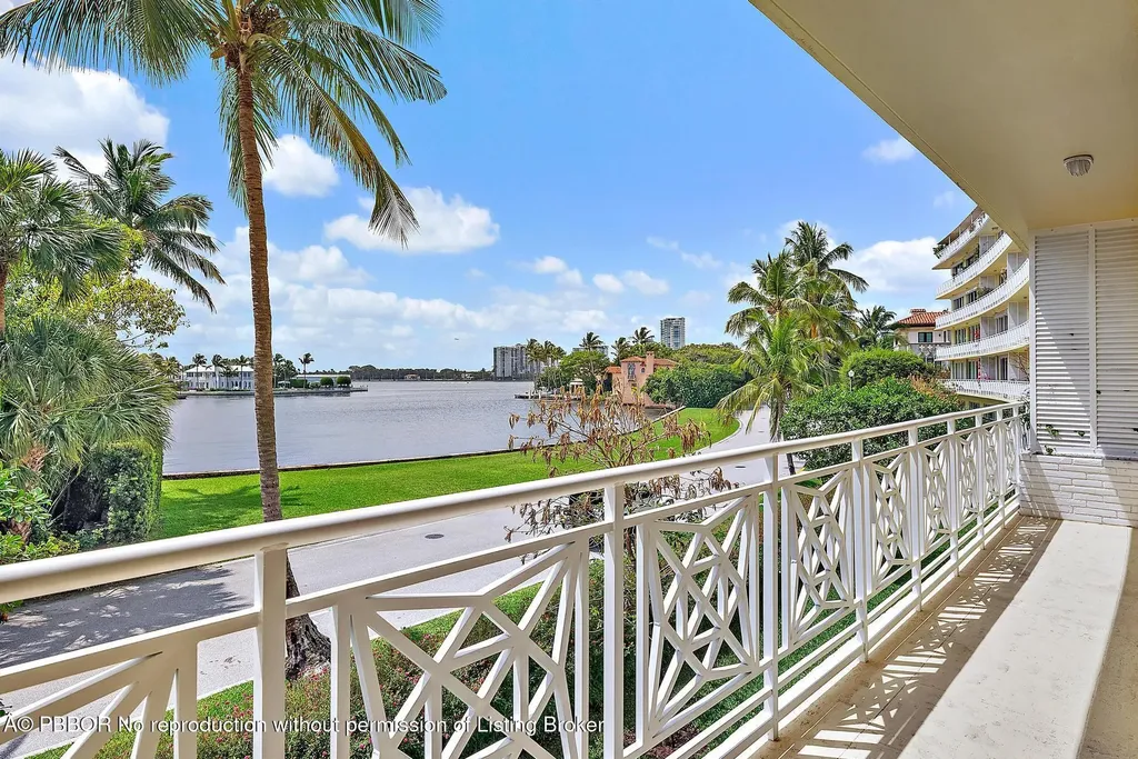 425 Worth Avenue Palm Beach FL 33480