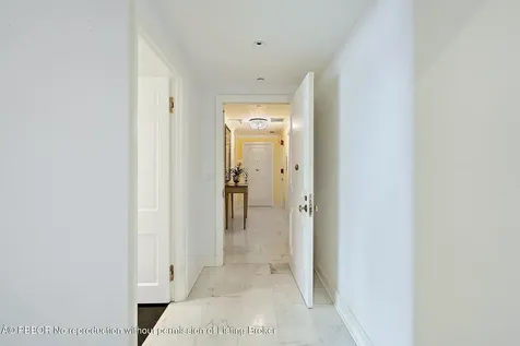 425 Worth Avenue Palm Beach FL 33480