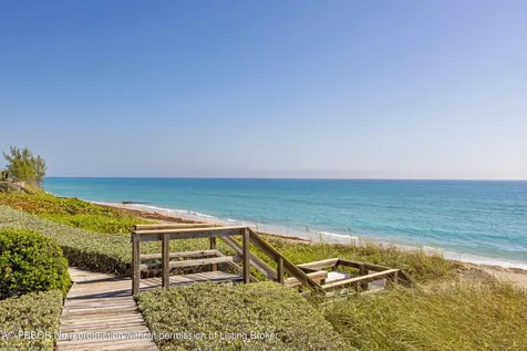2 Sloans Curve Drive Palm Beach FL 33480