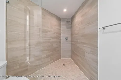 106 Inlet Way Palm Beach Shores FL 33404
