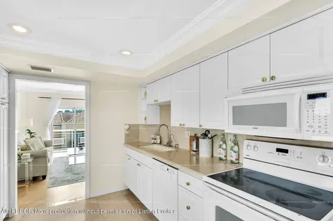 250 Bradley Place Palm Beach FL 33480