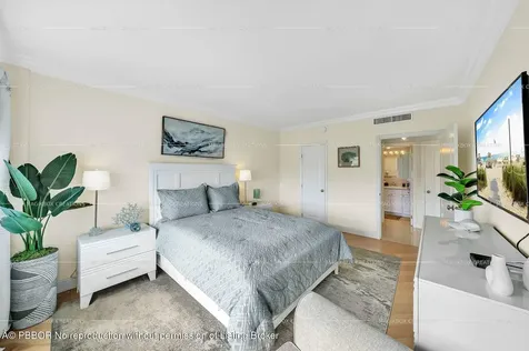 250 Bradley Place Palm Beach FL 33480