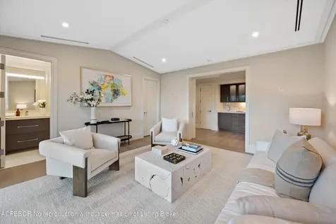 1260 N Lake Way Palm Beach FL 33480