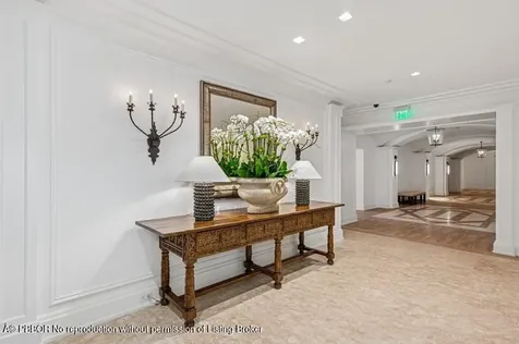150 Bradley Place Palm Beach FL 33480