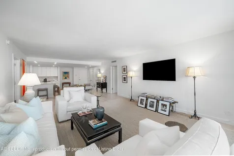 2784 S Ocean Boulevard Palm Beach FL 33480