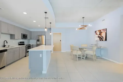300 S Australian Avenue West Palm Beach FL 33401