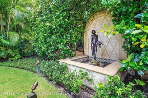 242 Wells Road Palm Beach FL 33480