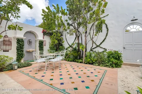 417 Peruvian Avenue Palm Beach FL 33480