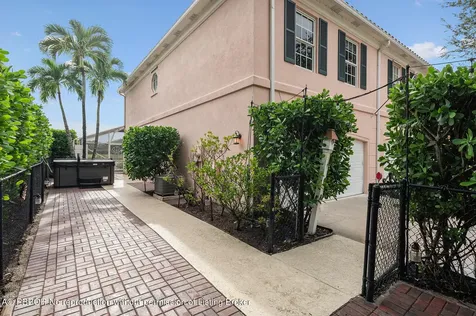 2064 Tigris Drive West Palm Beach FL 33411