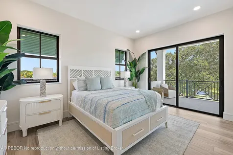 325 Fairway N Tequesta FL 33469