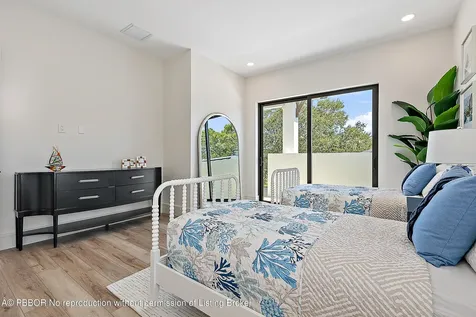 325 Fairway N Tequesta FL 33469